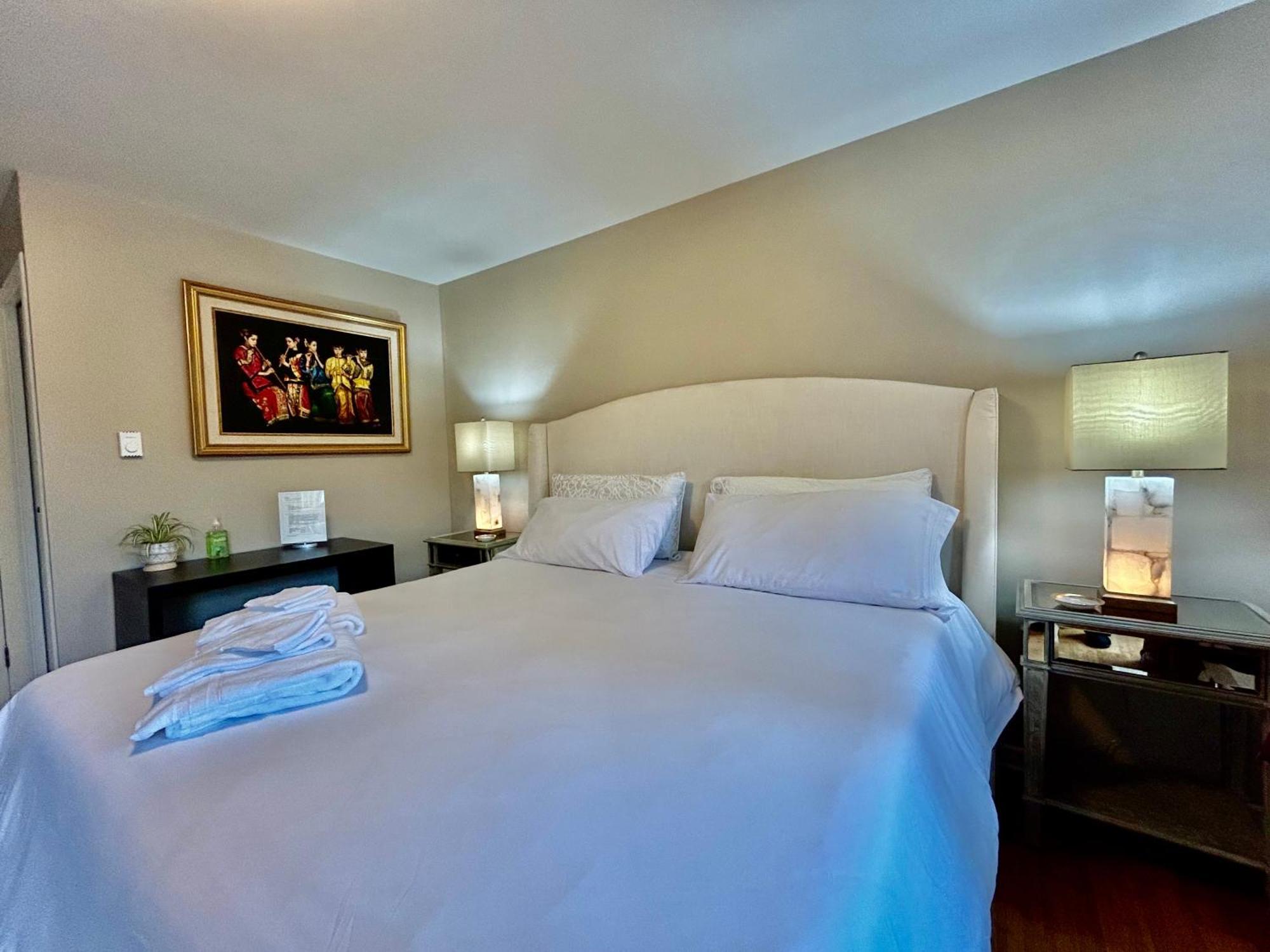 North Nanaimo Gem - Garden-View Room With Private Ensuite מראה חיצוני תמונה