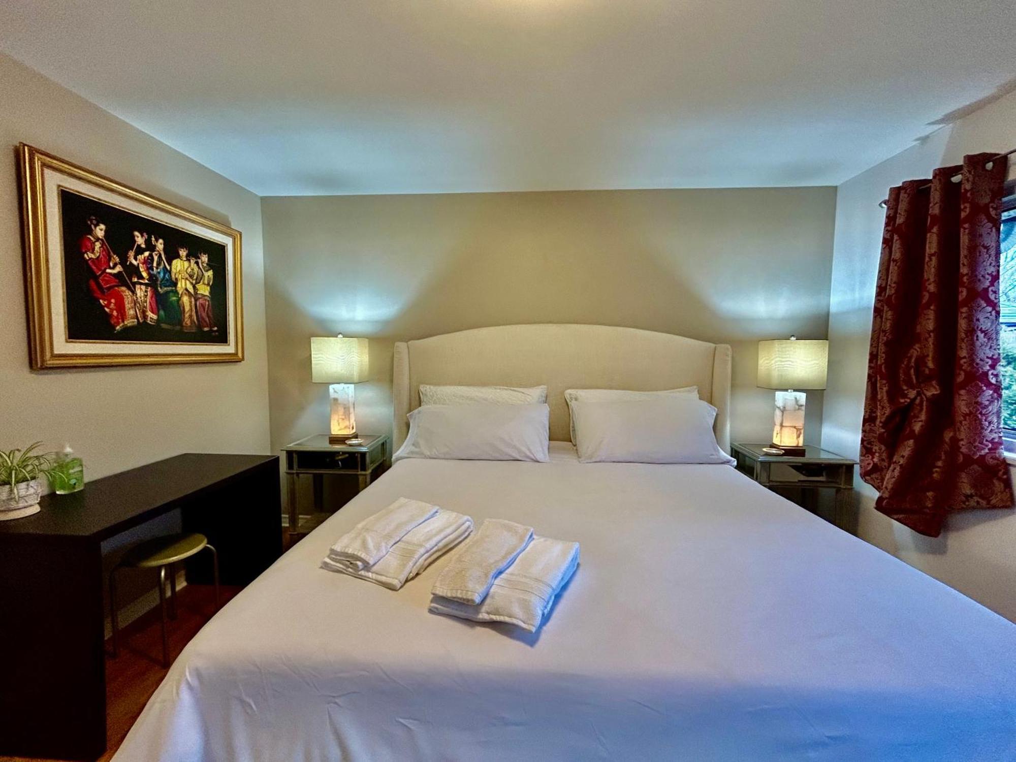 North Nanaimo Gem - Garden-View Room With Private Ensuite מראה חיצוני תמונה